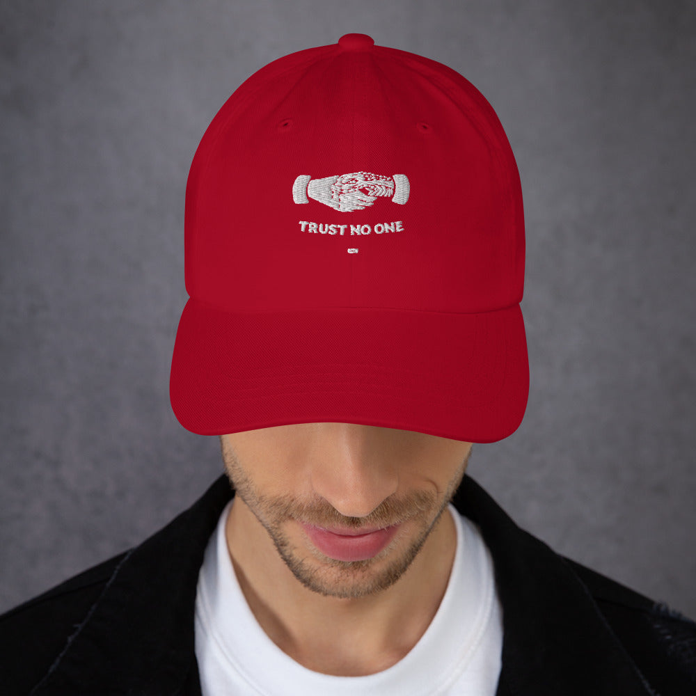 Trust No One)Premium dad hat