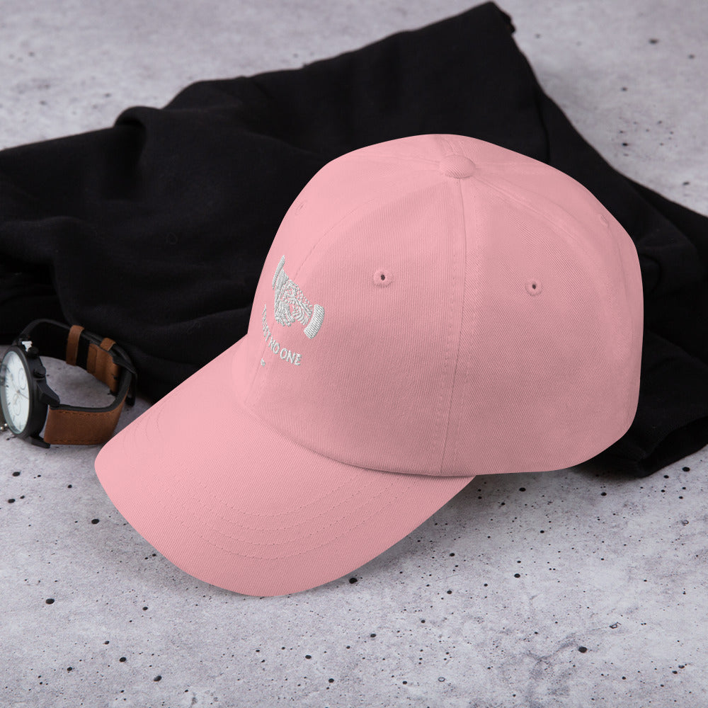 Trust No One)Premium dad hat