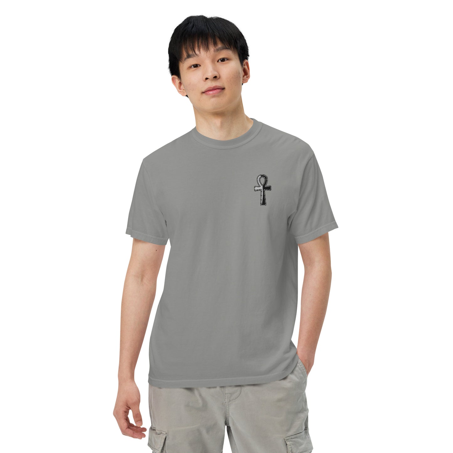 Men’s garment-dyed heavyweight t-shirt